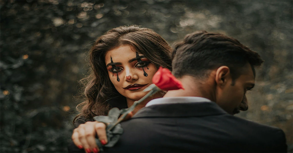 ماندن در رابطه سمی؛ چرا جدا شدن اینقدر سخت است؟ 2 تصویر ماندن در رابطه سمی