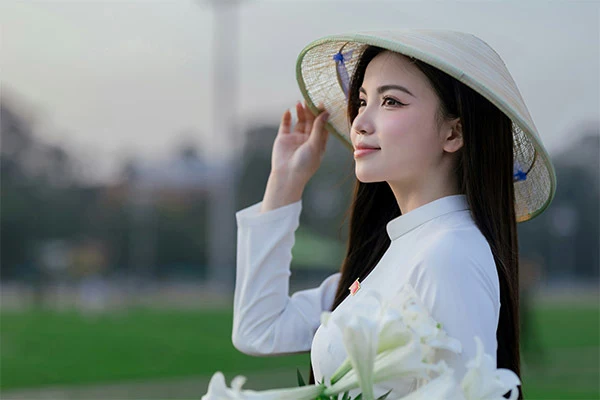 تصویر یک زن دوست داشتنی و زیبا